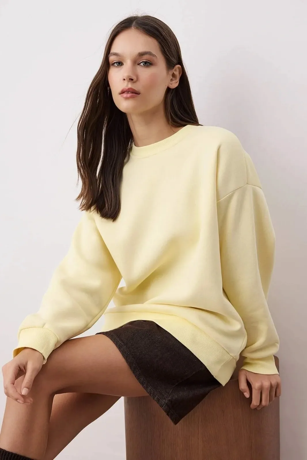3 iplik şardonlu bisiklet yaka sweatshirt sarı — görsel 3 · Q691UC8H94