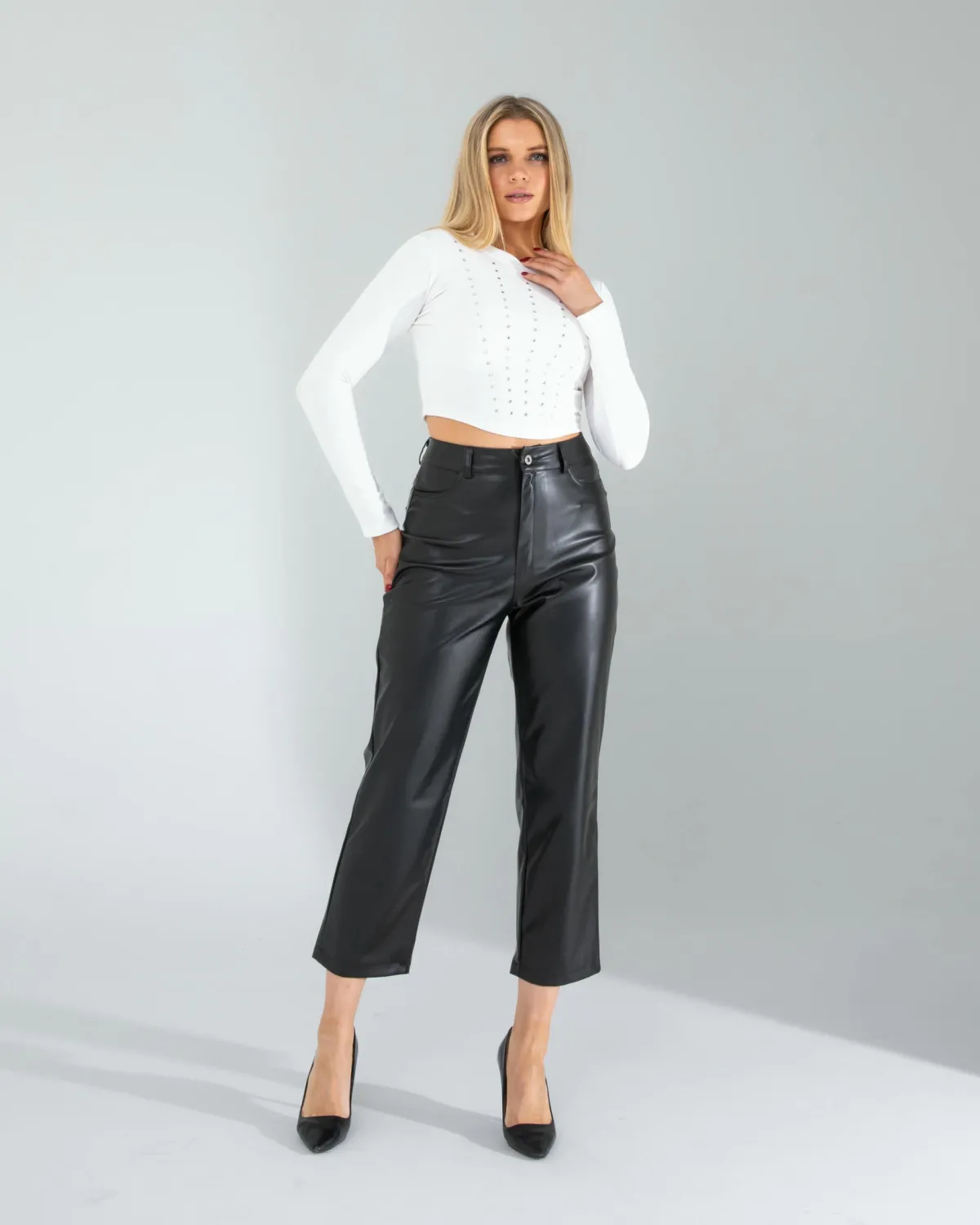 Beyaz Taşlı Body — görsel 3 · KV2025010031