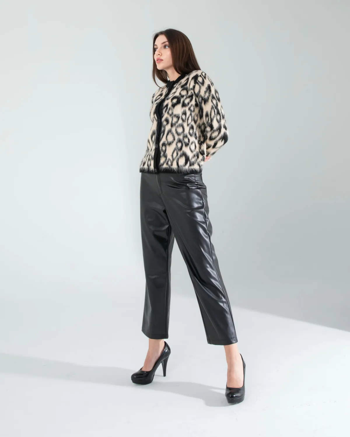 Camel Leopar Desen Sakal Triko Hırka — görsel 4 · KV2025010034