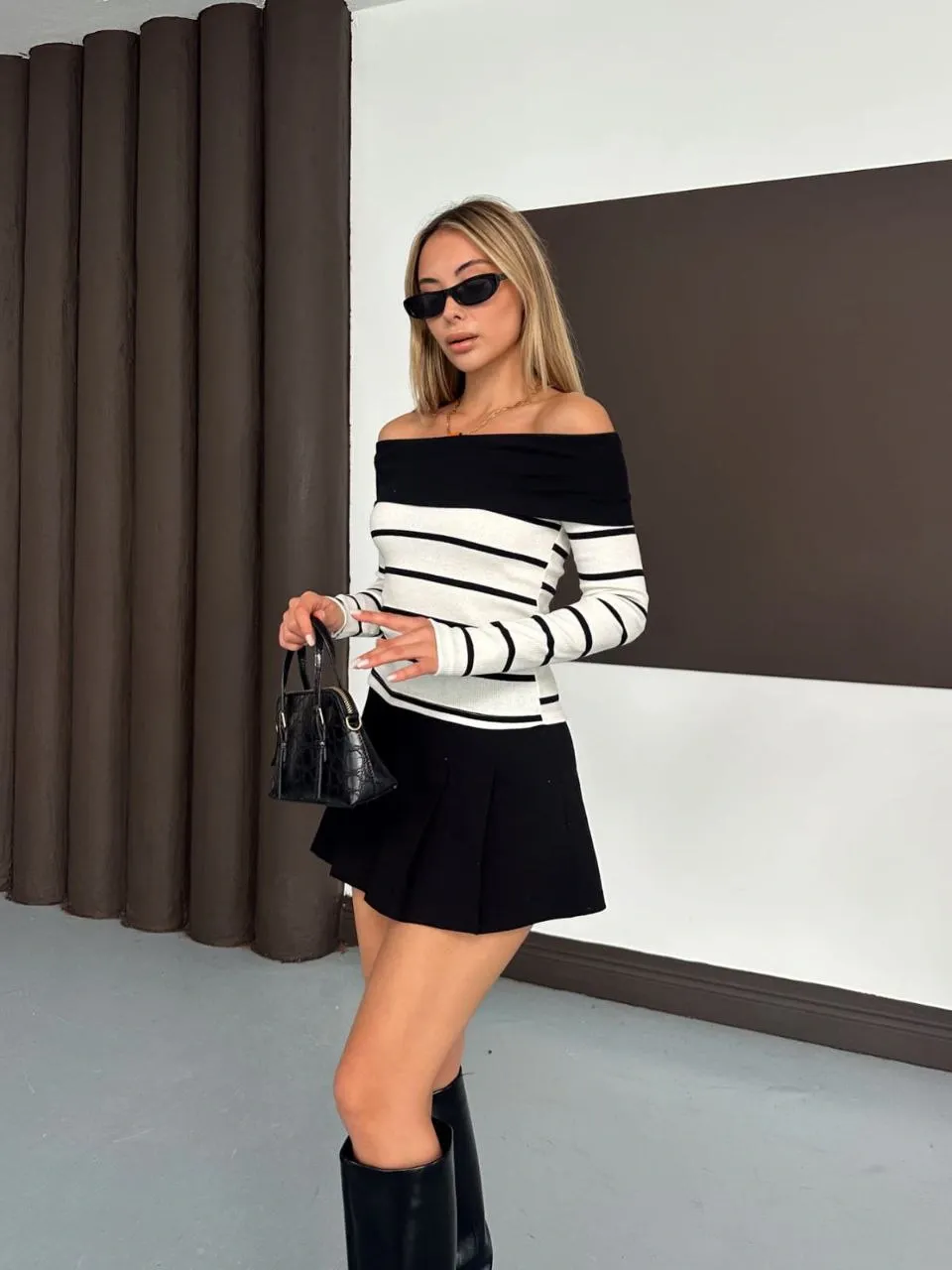 Çizgili madonna yaka kaşkorse bluz beyaz a844 — görsel 2 · ED16YFA68M