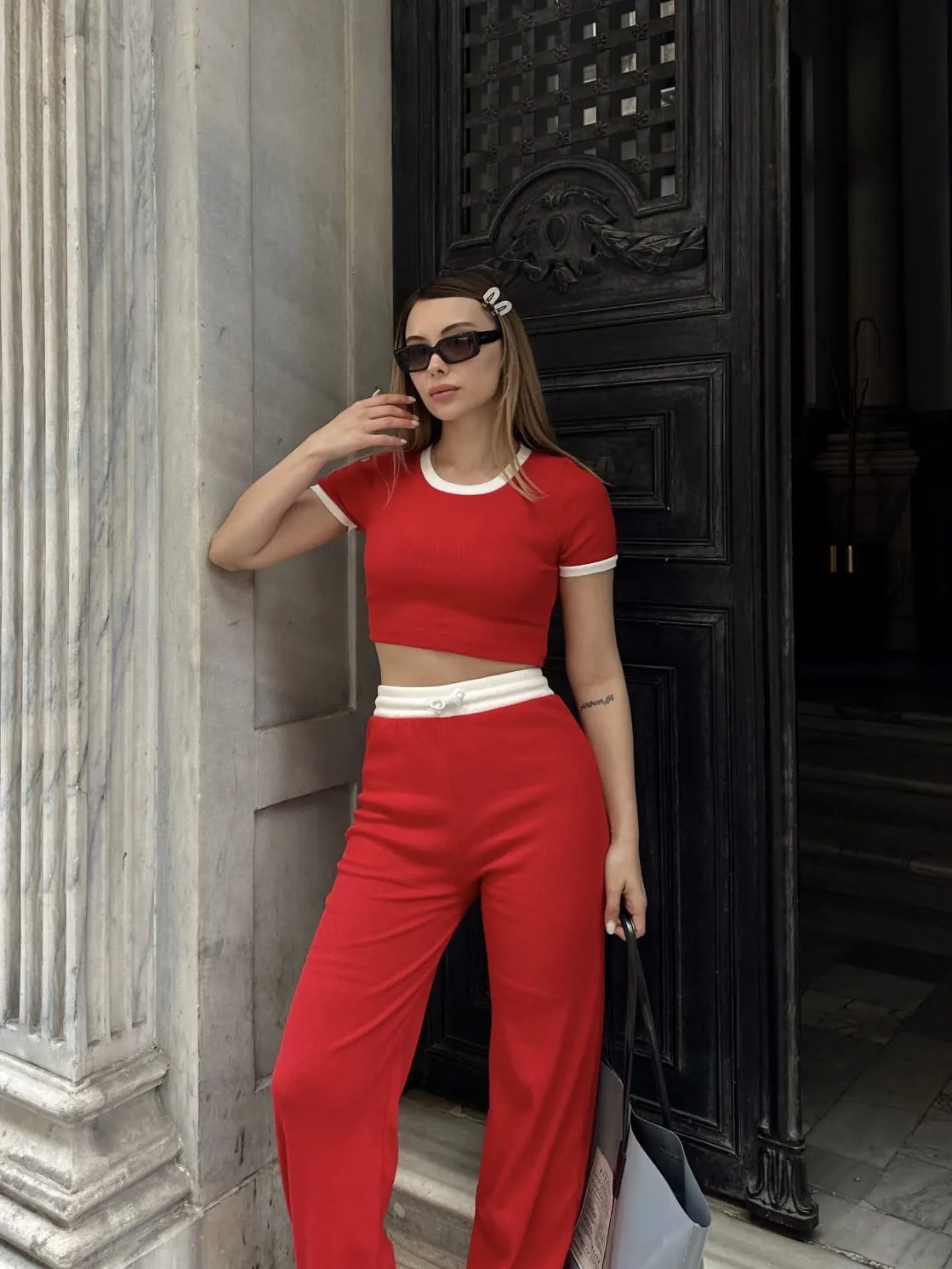 Crop pantolon biyeli takım kırmızı — görsel 3 · G75L4KEVWR