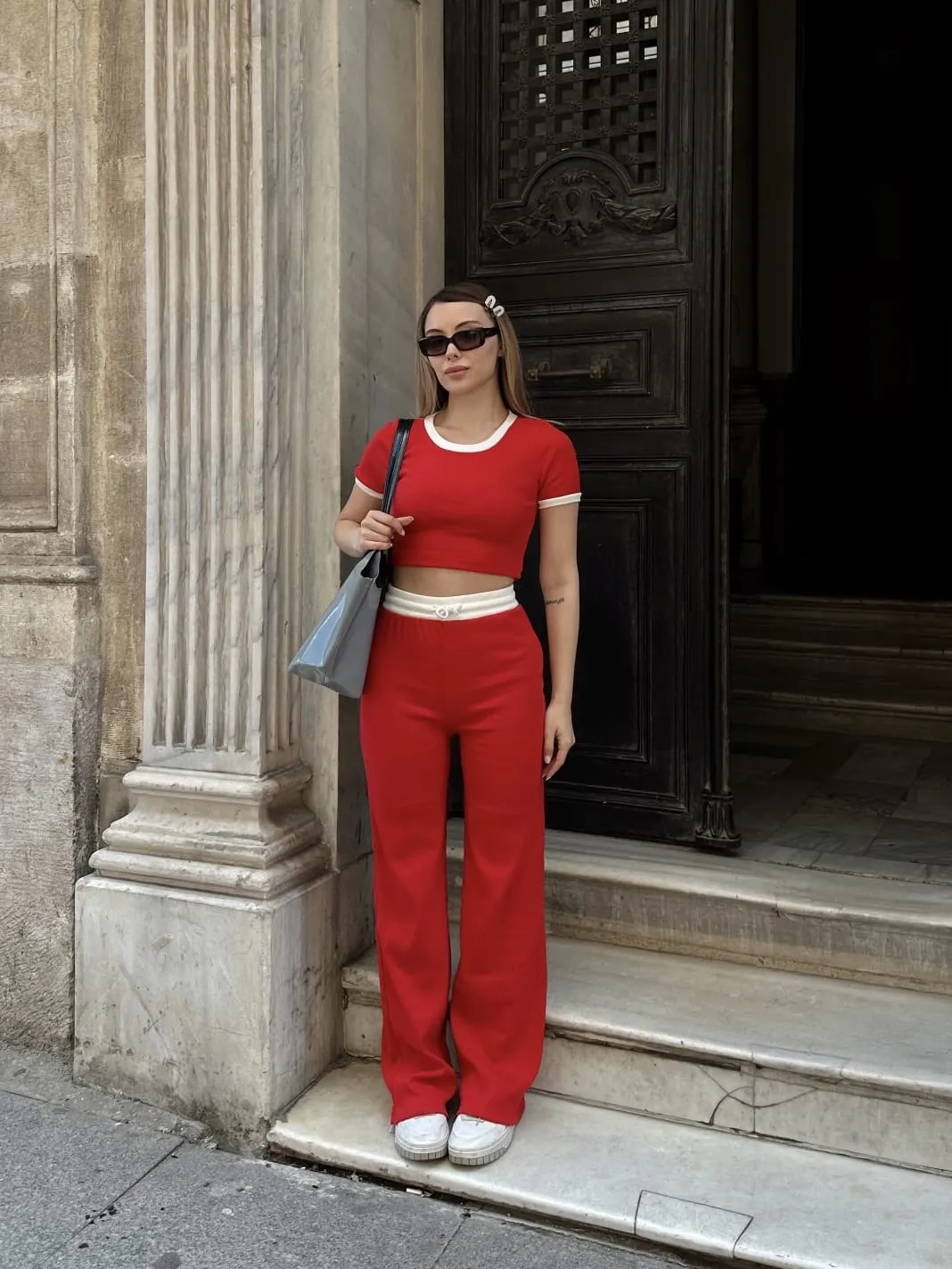 Crop pantolon biyeli takım kırmızı — görsel 5 · G75L4KEVWR