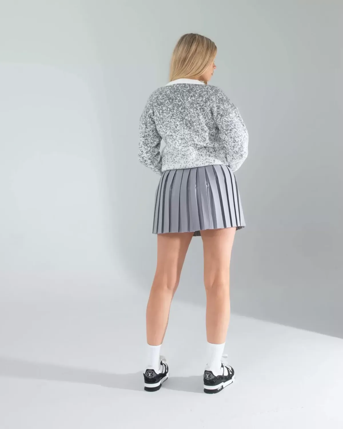 Gri Pilseli Etek — görsel 5 · KV2025010149