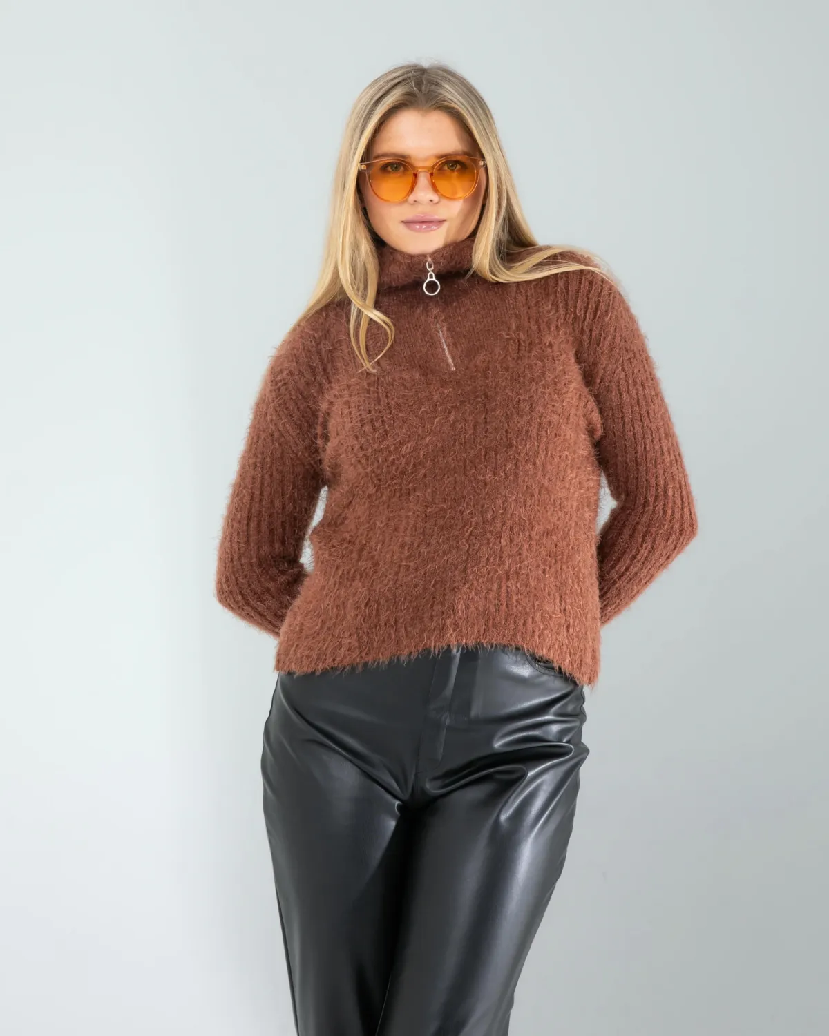 Kahve Fermuarlı Sakal Triko — görsel 2 · KV2025010153
