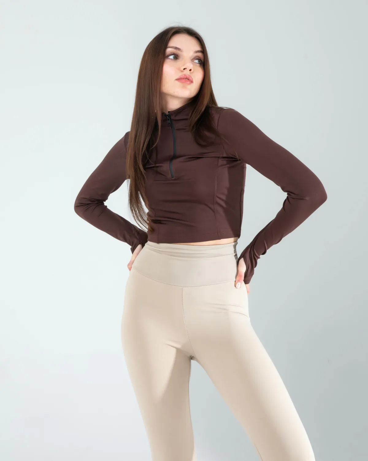 Kahve Renkli Parmak Geçmeli Spor Body — görsel 3 · KV2025010126