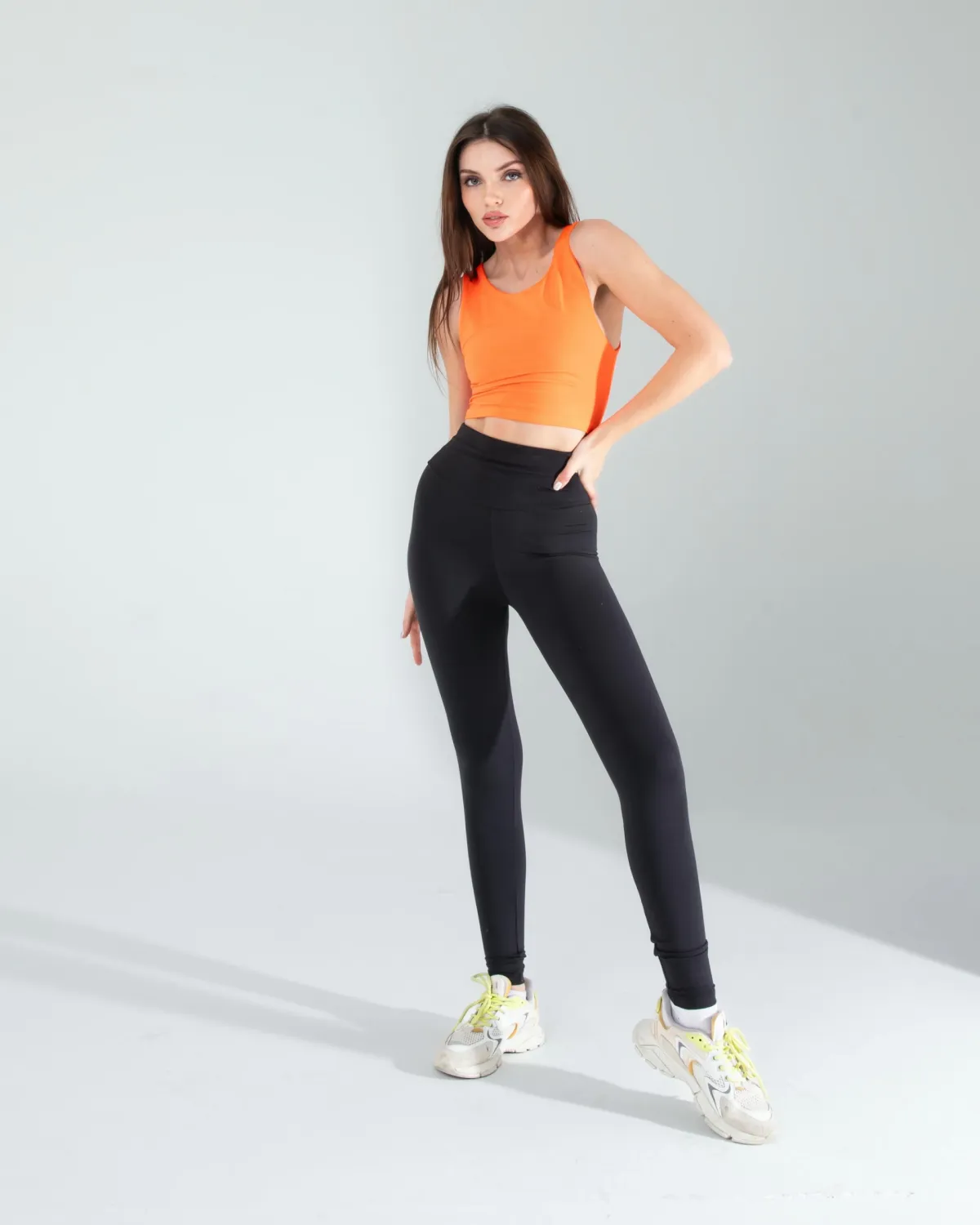 Turuncu Kalın Askılı Scuba Kumaş Crop — görsel 4 · KV2025010189