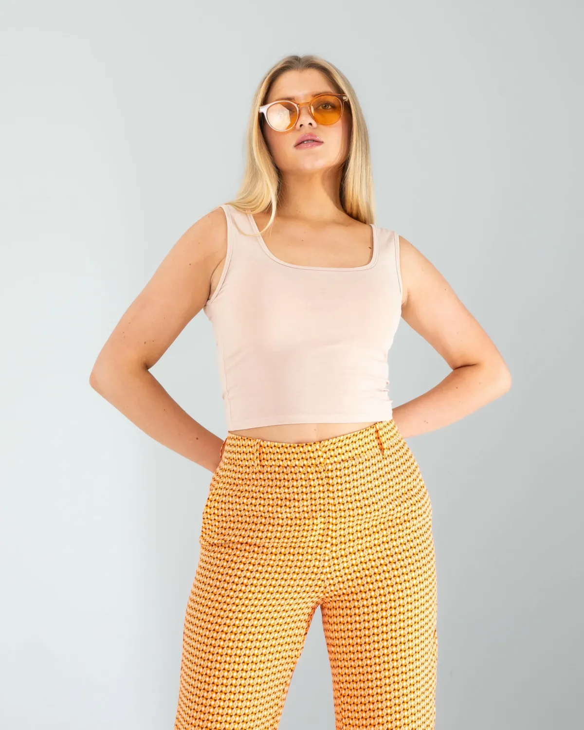 Bej Kare Yaka Basic Bluz — görsel 3 · KV2025010101
