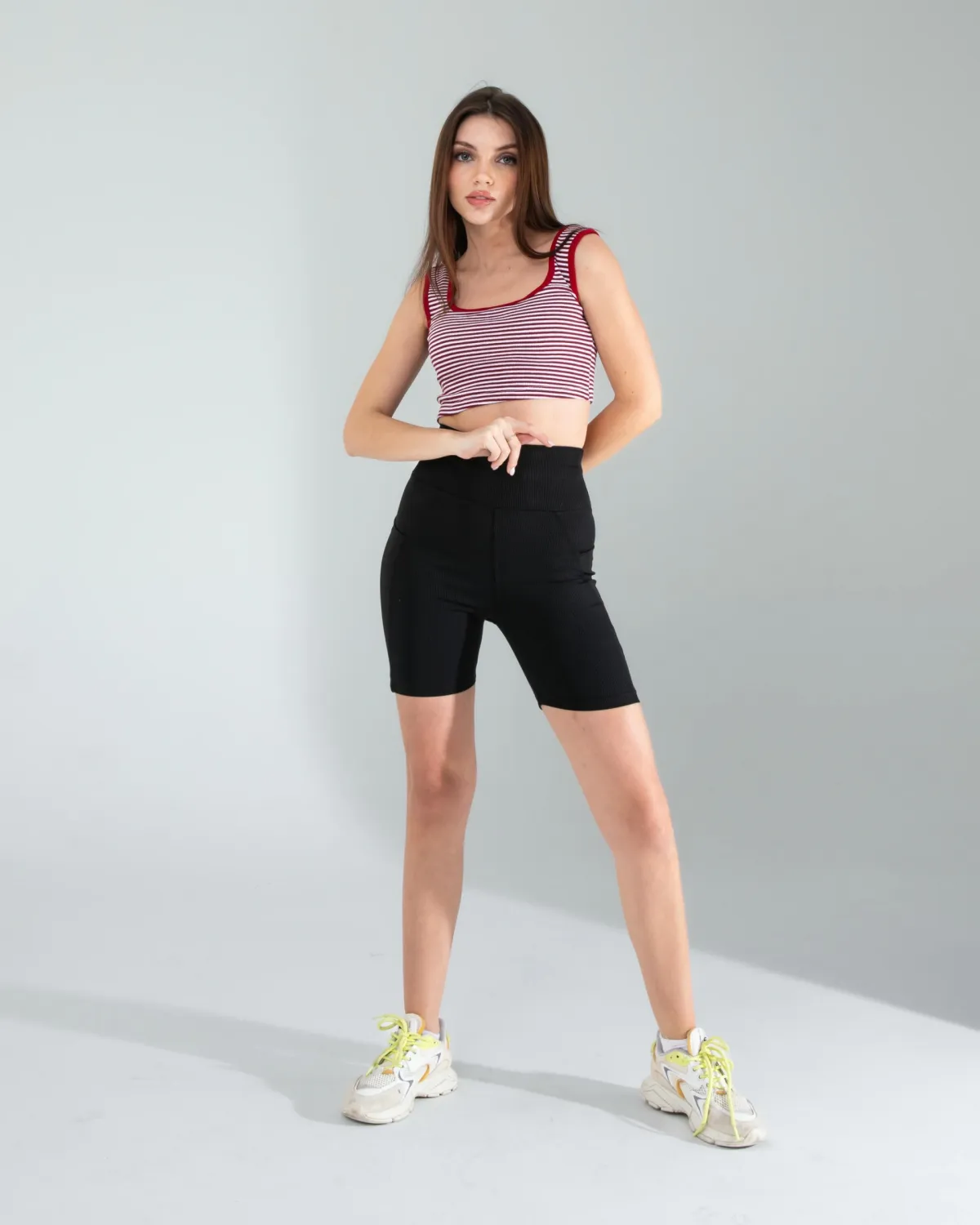 Kırmızı Çizgili Basic Crop — görsel 4 · KV2025010105