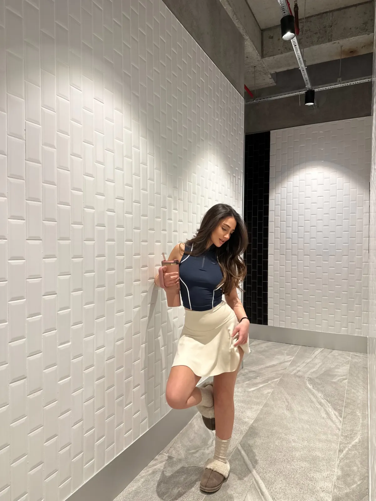 Lacivert Fermuarlı Bilyeli Bluz — görsel 3 · KV2025010219