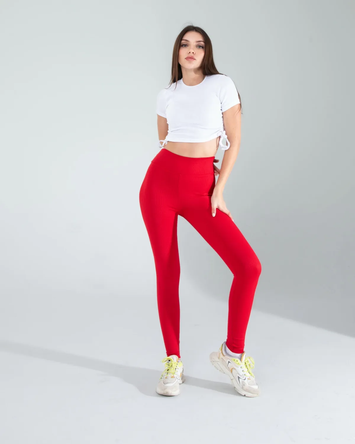 Beyaz Yandan Büzgülü Crop — görsel 4 · KV2025010141