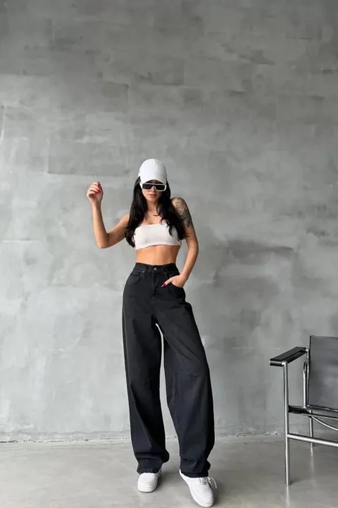 Arkadan tokalı jeans pantolon Siyah — görsel 1