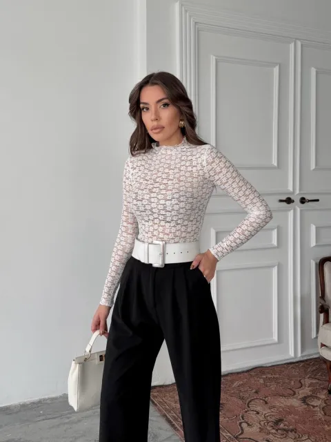 Beyaz Dantel Detay Body — görsel 1